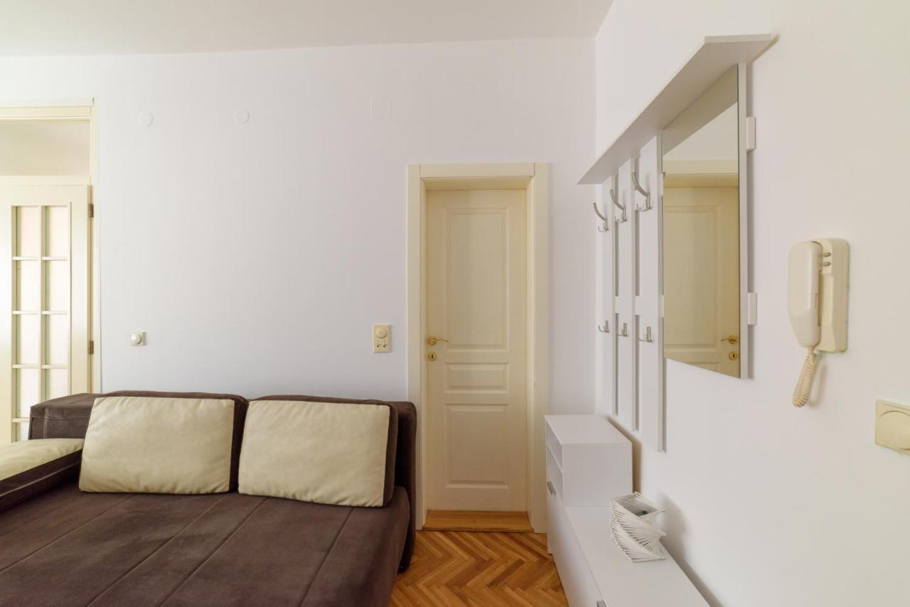 Mm2 Apartamento Novi Sad Exterior foto